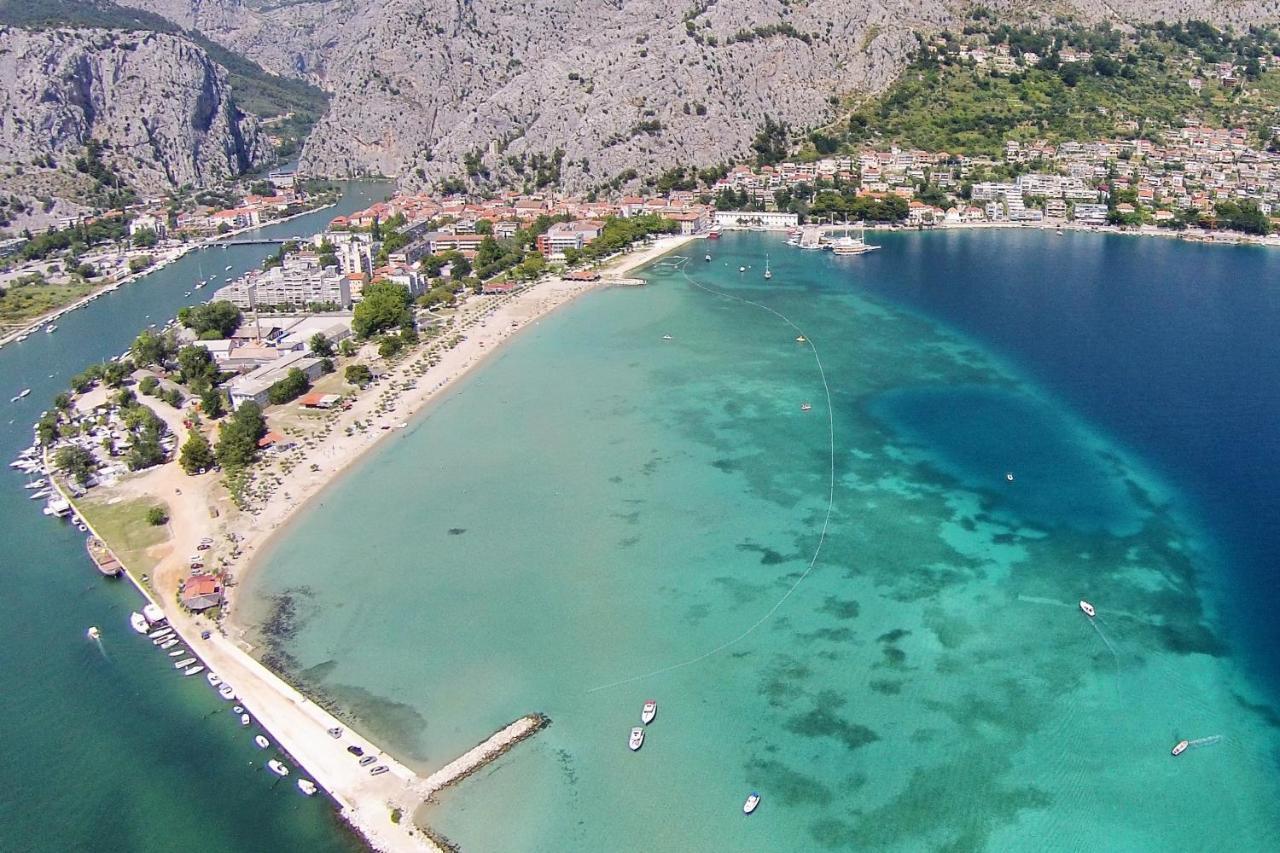 Apartments With A Parking Space Omis - 19051 Extérieur photo