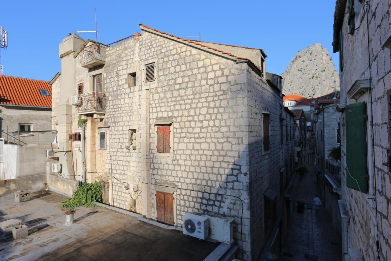 Apartments With A Parking Space Omis - 19051 Extérieur photo